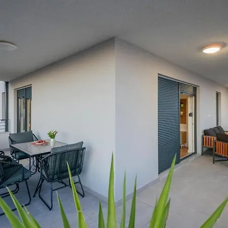 Apartment Stunning Sea View Cvita